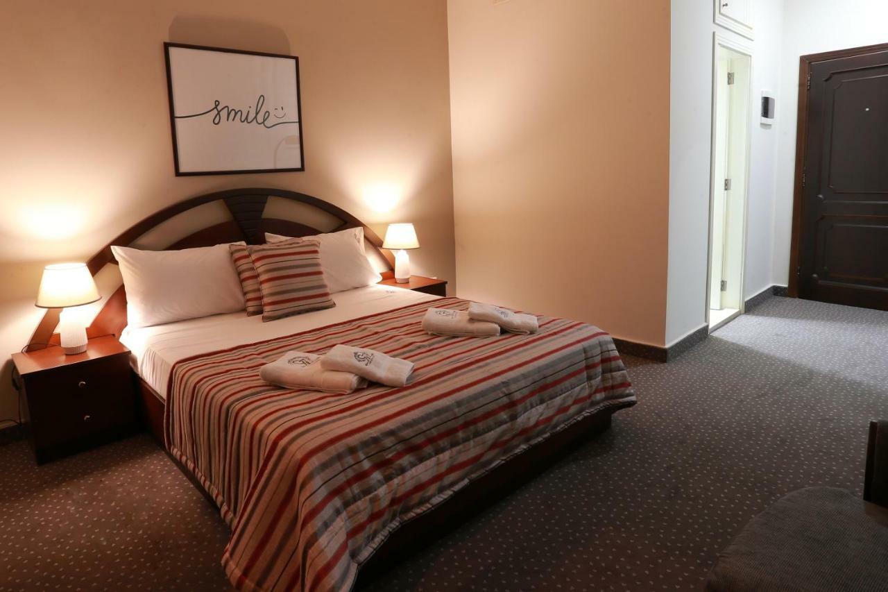 Nine Seven Hotel Adma wa Dafneh Buitenkant foto